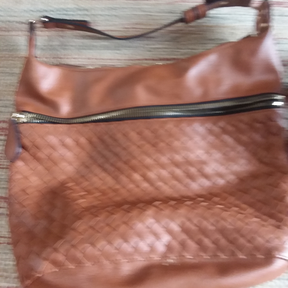 Brown large shoulder bag